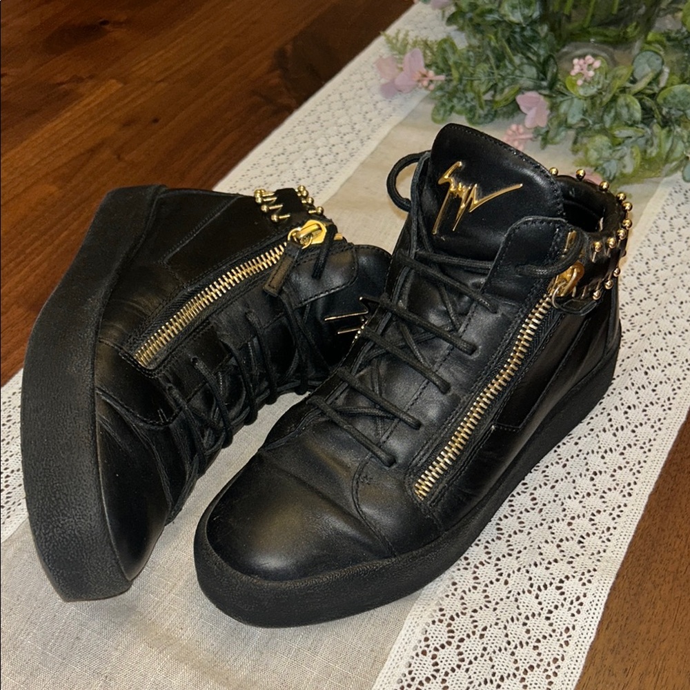 VINTAGE Giuseppe Zanotti sneakers Black High-Top Sneakers with Gold Accents